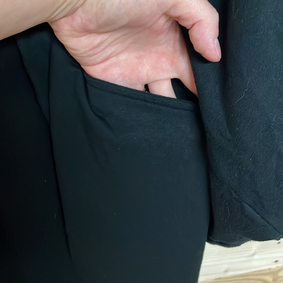 Banana Republic size XS/S Black Cocoon Cardigan Drape Silhouette with Pockets - Picture 5 of 8